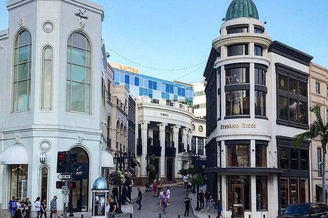 2 Hour Private Tour - Hollywood and Beverly Hills Celebrity Homes - Rodeo Drive photo stops and the Beverly Wilshire area
