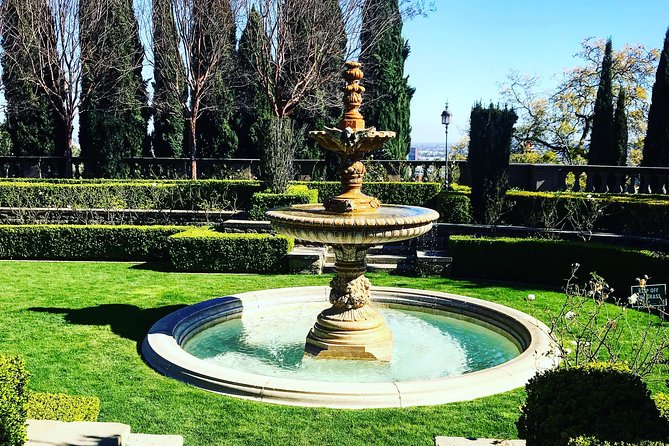 2 Hour Private Tour - Hollywood and Beverly Hills Celebrity Homes - Sunset Strip: music venues, hangouts, and the scandal layer