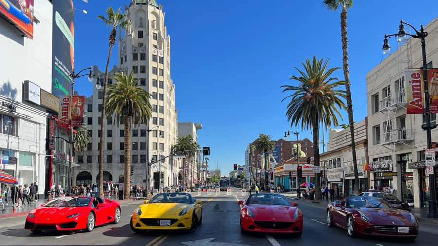 20 Min Ferrari tour in Hollywood (Drive or Be driven) - Meeting at 6808 Hollywood Blvd: the start matters more than you think