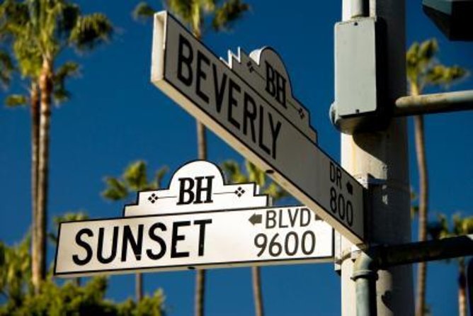 20-Minute Driving Tour: Hollywood to Sunset Blvd in a Lamborghini - The Price and Value: $111.20 for a Guided Supercar Moment