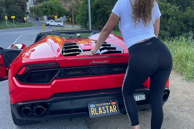 20-Minute Driving Tour: Hollywood to Sunset Blvd in a Lamborghini - Sunset Plaza: Famous-Name Dining and Shop Stops from the Road
