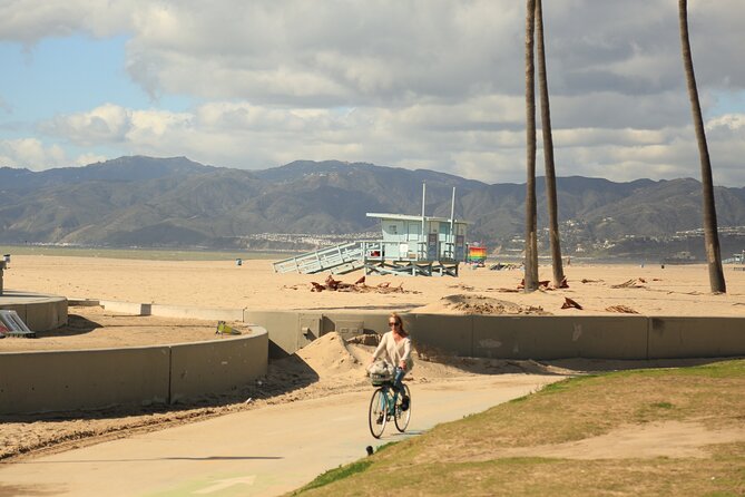 4.5 Hour Venice Beach Open Air Van Tour - Fisherman’s Village and the Venice Canals Walkway side quest