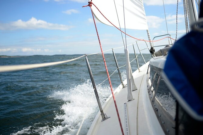 4 hours Sailboat Tour for 2 people along the Los Angeles Coastline - Why a 4-Hour Sail From Marina Del Rey Works So Well