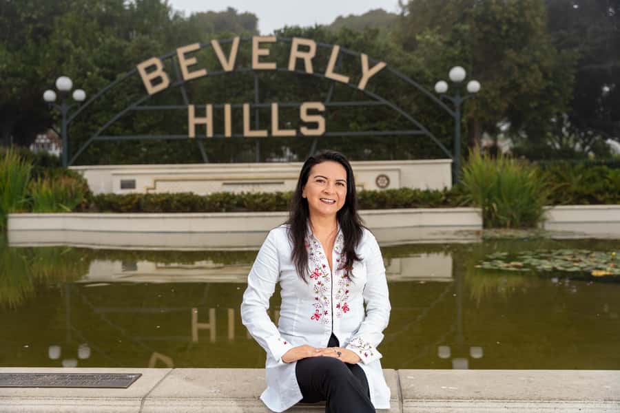 Beverly Hills: Photoshoot with Edited Images - The Deliverable: 12 Edited Photos With Color and Retouching