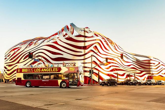 Big Bus Los Angeles: Hop-on Hop-off Sightseeing Tour - Audio, earbuds, and finding your stop without losing time