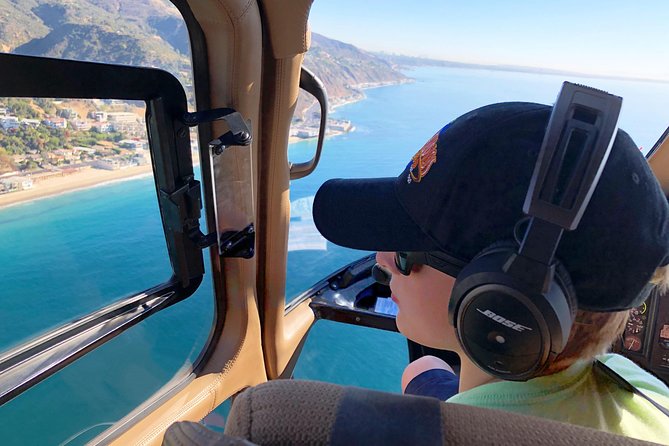 California Coast and Canyons 35-Minute Helicopter Tour - Santa Monica Pier and Venice Beach from above