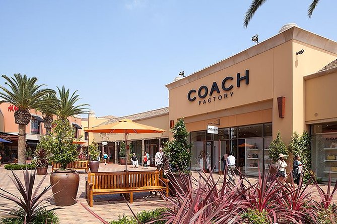 Citadel Outlets Transfer from Anaheim with VIP Lounge, storage & LAX Drop-Off - VIP Lounge time: the comfort break that pays off on a late-flight day