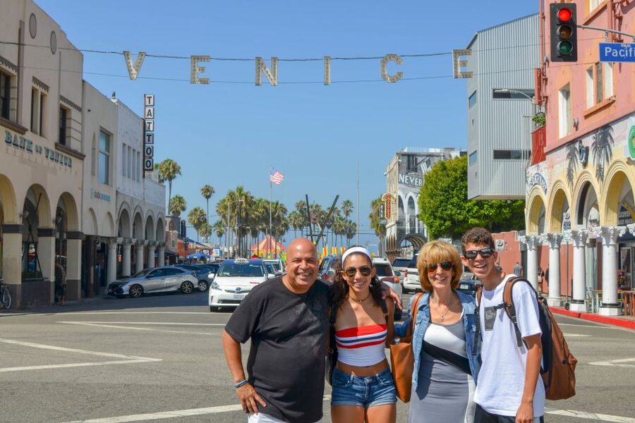 Full-Day City Tour of LA, Hollywood, Beverly Hills & Beaches - Why this LA loop works: from beach light to Hollywood icons