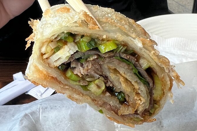 Gourmet Hollywood Walking Food Tour with Delicious Dish Tours - Finding the Hollywood Sign From the Right Corners