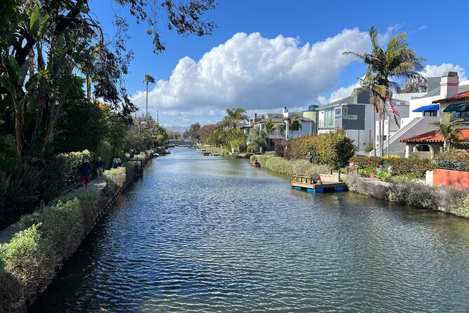 Gourmet LA Venice Beach Walking Food Tour with Delicious Dish - Stop 1: Venice Canals Walkway and the Abbot Kinney origin story