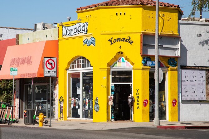Half Day LA Tour: Hollywood, Beverly Hills & Santa Monica - The legendary strip: Chateau Marmont, Saddle Ranch, Whiskey a Go-Go