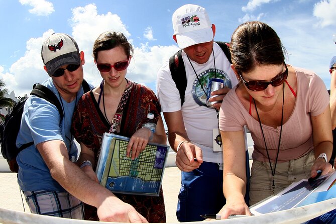 Half Day Small Group Los Angeles Tour and Scavenger Hunt - Santa Monica Route: Ocean Time and a Beachside Twist