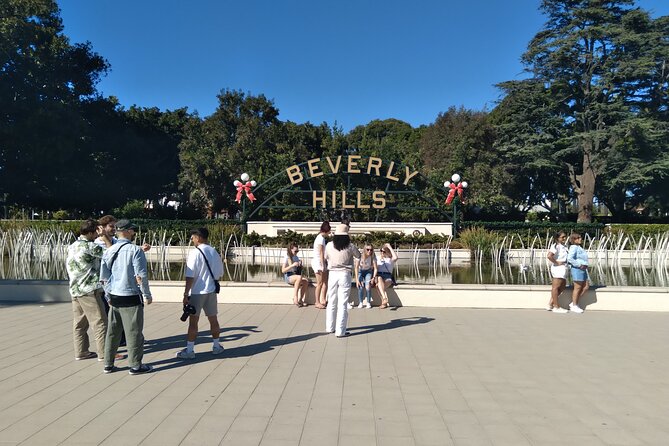 Hollywood and Beverly Hills Shared 3-Hour Tour with 3 Stops - Rodeo Drive and the Beverly Hills Photo Mood