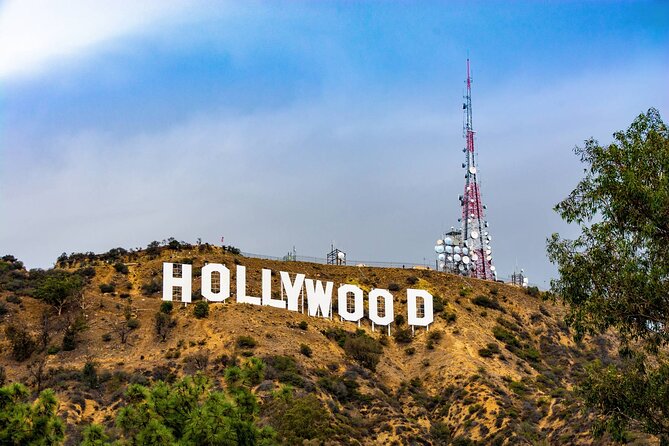 Hollywood and Celebrity Homes Bus Tour - Hollywood prestige stops: Academy Awards building, the round office tower, and Hollywood Bowl