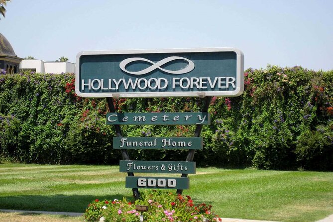 Hollywood Chills 3-Hour Tour: Celebrity Scandals and Cemeteries - Filming Locations for Horror Fans: Halloween and More