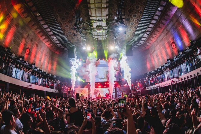Hollywood Club Crawl in Los Angeles - Price vs. what you get: is $32 a good deal?
