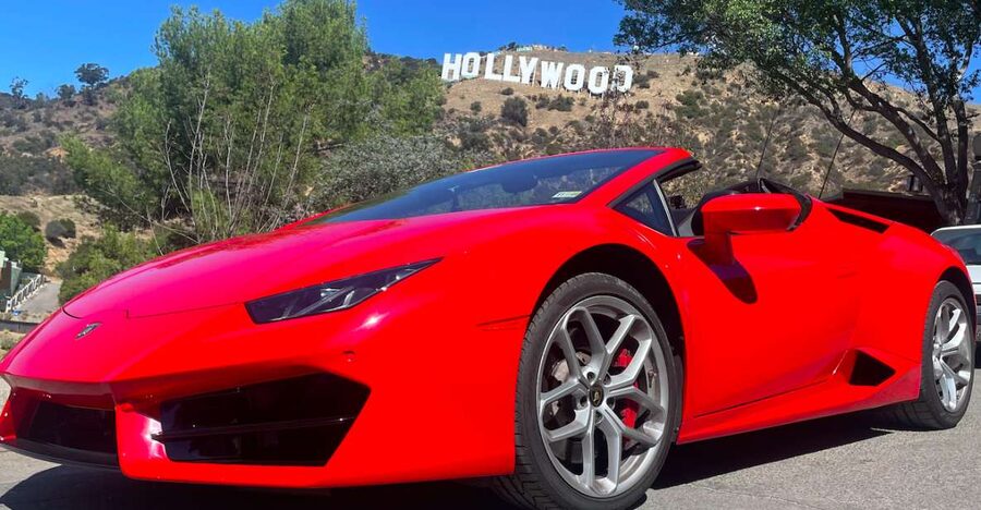 Hollywood Sign 50 Min Lamborghini tour (drive or be driven) - Meet at Hollywood and Highland, Then Get Set for the 6808 Hollywood Blvd Loop