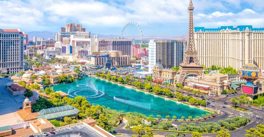 LA: 2-Day Las Vegas Tour with Hoover Dam & Accommodation - Key moments worth planning around