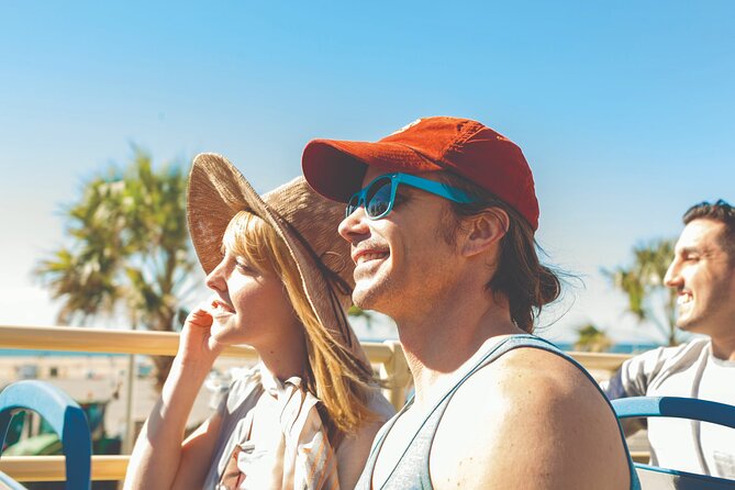 LA: Celebrity Homes and Lifestyle Tour and Hop-on Hop-off Tour - Getting there: meeting point and parking ideas