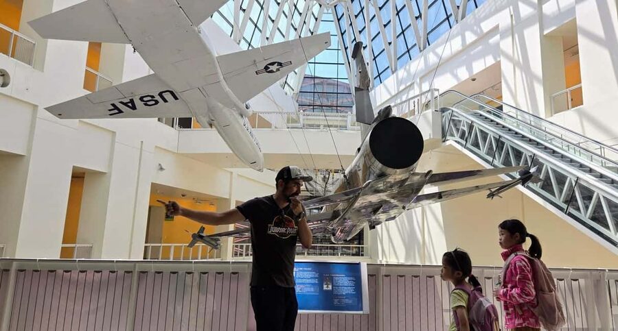 LA: Expo Park Space & Dinosaurs Tour with Cal Science Center - Practical tips to make your tour day smoother