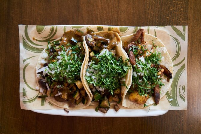 LA Venice Beach Hidden Gems Food Tour With 6 Food Tastings - Pace and Footwear: You’ll Walk More Than You Expect