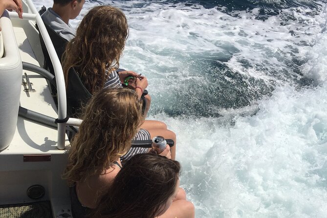 LA: Yacht Private Trip -1 hour (1 ticket covers 1-6 ppl - Price and value: $134 per group for up to 6 people
