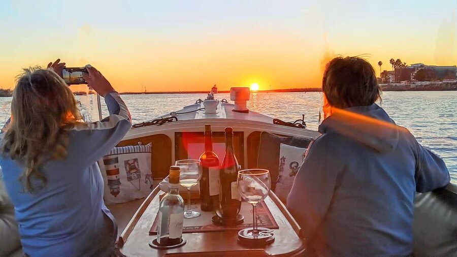 Los Angeles #1: Luxury Boat Cruise-Wine, Cheese & Sea Lions - Practical tips for the smoothest ride