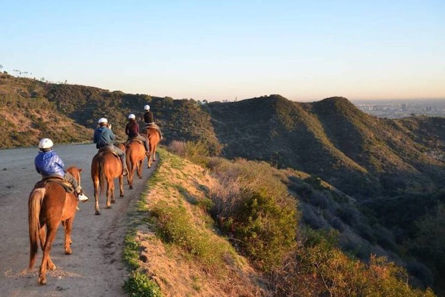 Los Angeles: 2-Hour Hollywood Trail Horseback Riding Tour - Sunset Ranch Hollywood: Getting there, meeting up, and finding the gate