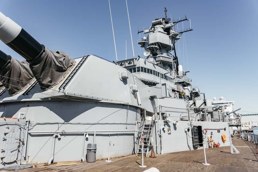 Los Angeles: Battleship Iowa Museum Ticket - Turret One: Standing Close to the 16-Inch Mark 7