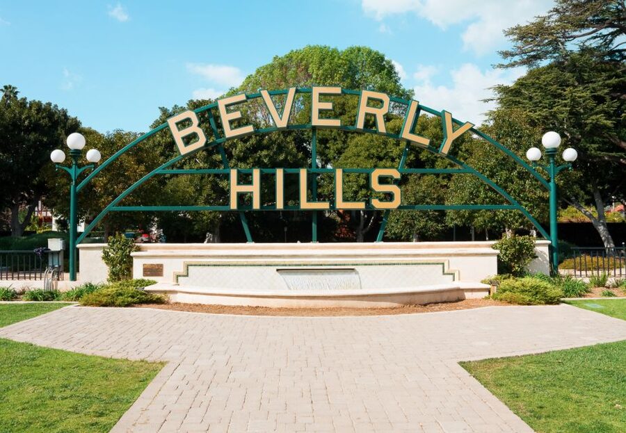 Los Angeles: Beverly Hills Guided Electric Bike Tour - Bel Air: quieter streets, big-name energy
