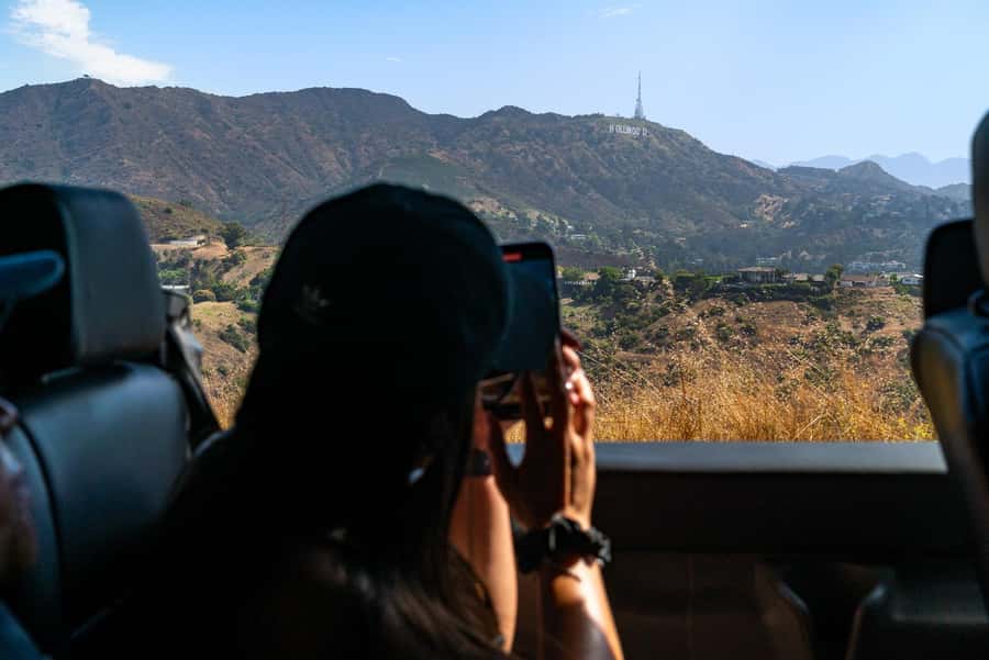 Los Angeles: Celebrity Homes and Hollywood Open-Air Bus Tour - Mulholland Drive and celebrity-home streets: what to look for