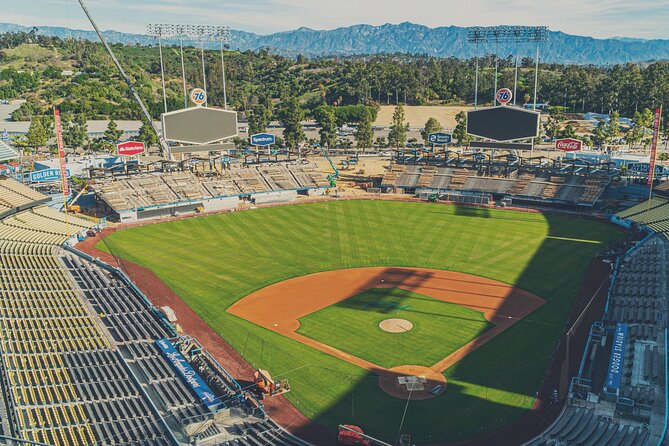 Los Angeles Dodgers Baseball Game at Dodger Stadium - Game energy: walk-offs, no-hitters, and Hollywood pressure