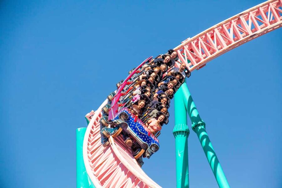 Los Angeles: Go City All-Inclusive Pass with 35+ Attractions - Oceanside and maritime time: Aquarium of the Pacific and Battleship IOWA
