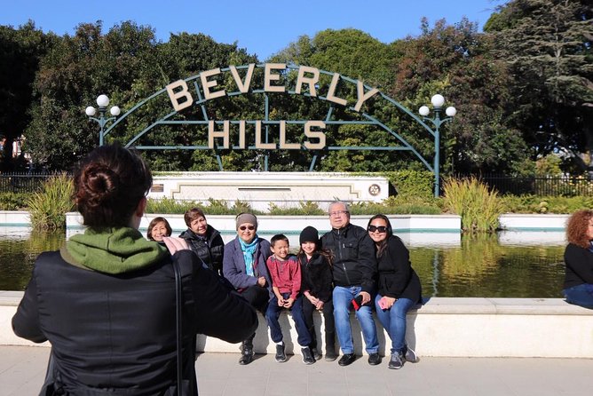 Los Angeles Highlights Full-Day Guided Tour - LACMA Urban Light: the Chris Burden photo spot