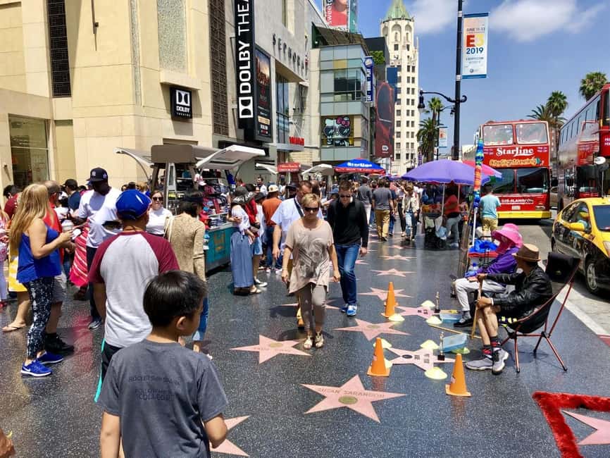 Los Angeles: Hollywood and Beverly Hills Guided Bus Tour - Value for $35: When This Is a Smart Deal