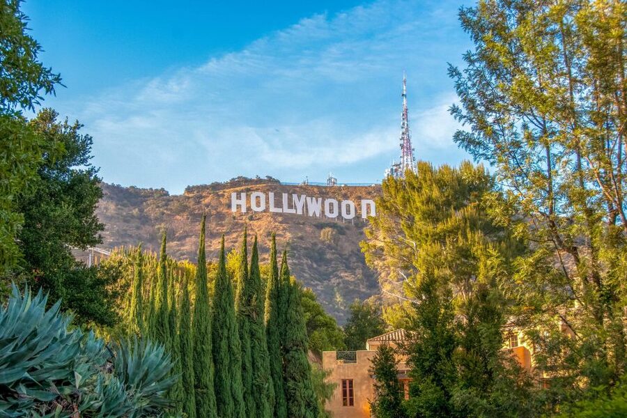 Los Angeles: Hollywood & Celebrity Homes Open-Air Bus Tour - Sunset Boulevard Nightlife Mile: Comedy, Bars, and Guitar Center