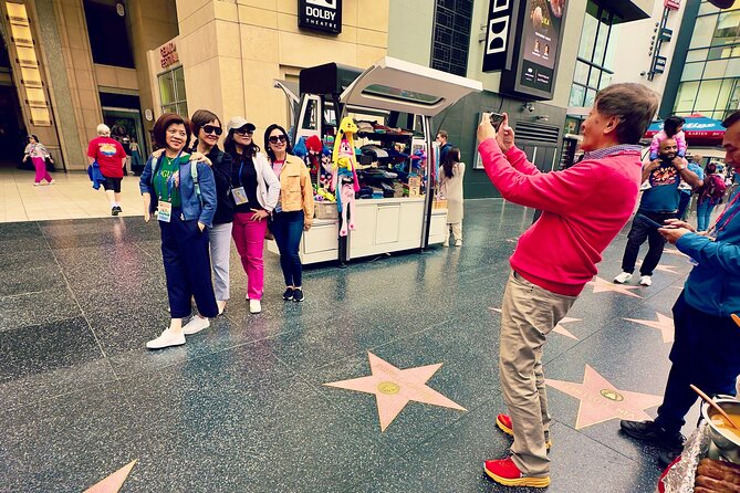 Los Angeles: Hollywood Sunset Walking & Hiking Tour - How the Guide and Blue Change the Tone of Hollywood