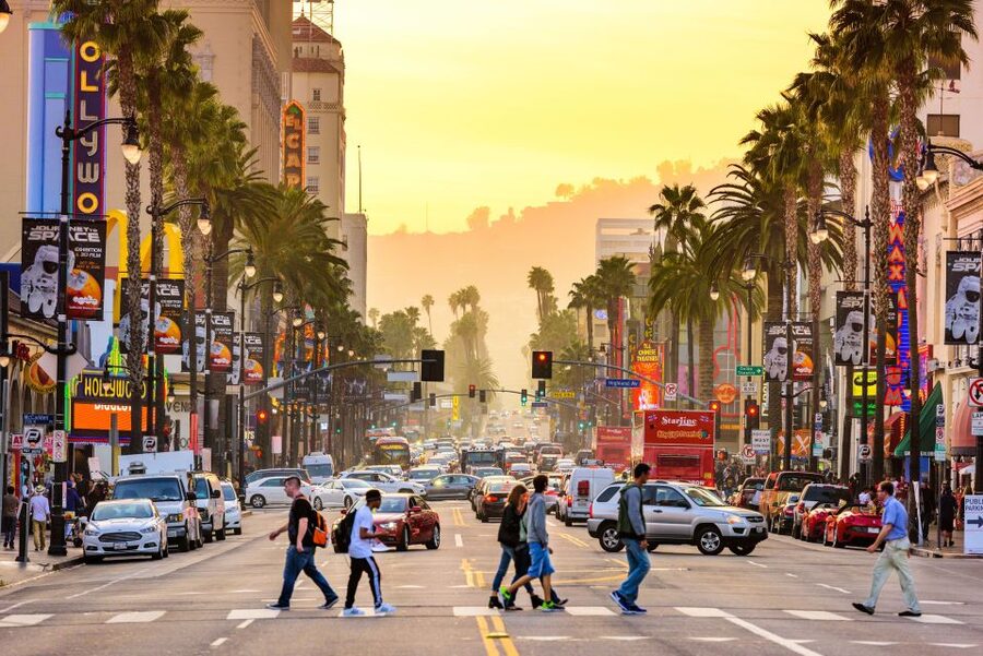 Los Angeles: Hop-On Hop-Off Bus Tour with Audio Guide - On-Board Audio and App Tips: Hear LA Without Missing Stops