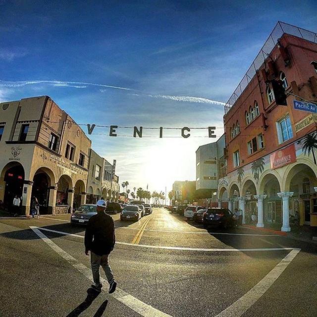 Los Angeles: L.A. Highlights in One Day Guided Experience! - Farmers Market lunch without the pressure