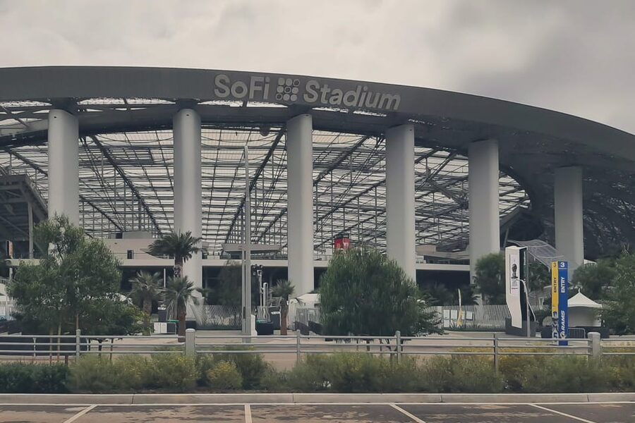 Los Angeles: LA Rams NFL Game Ticket at SoFi Stadium - Arrival flow, gates, and how early you should show up