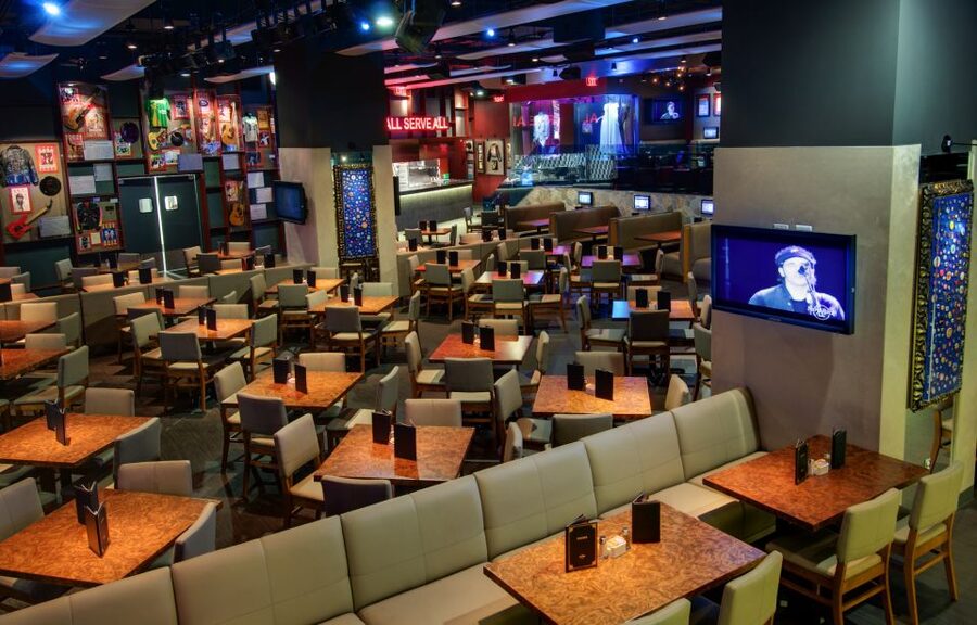Los Angeles: Meal at the Hard Rock Cafe Hollywood - Price and value: is $42 a smart deal in LA?