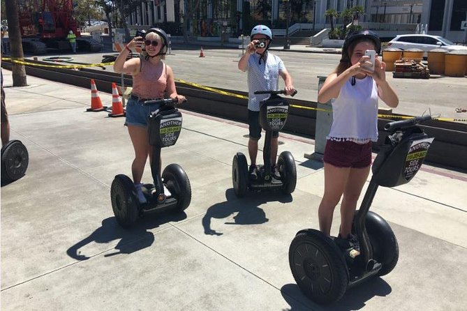 Los Angeles Miracle Mile Segway Tour - La Brea Tar Pits: Ice Age Science in the Middle of the City