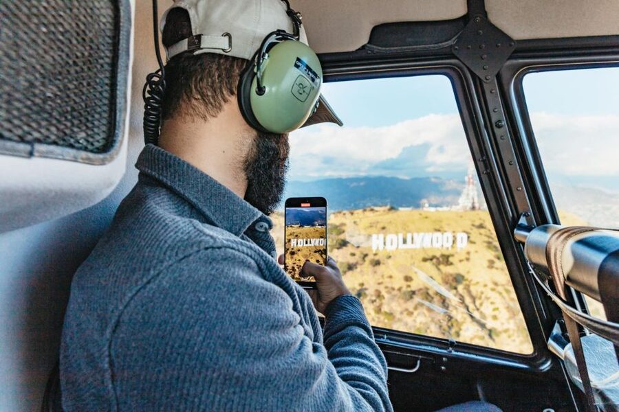Los Angeles: Private 1-Hour Sightseeing Helicopter Tour - Getting to Van Nuys and what to do first