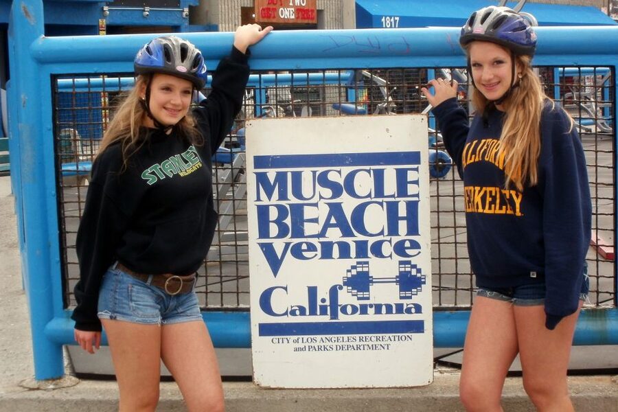 Los Angeles: Santa Monica and Venice eBike Tour - What to bring, how to dress for wind, and how to time your photos