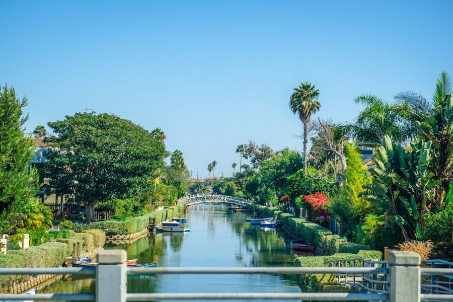 Los Angeles: Small Group Sightseeing Tour - Entering Downtown Los Angeles: Olvera Street and Union Station
