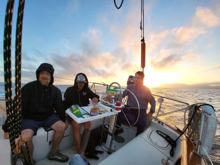 Los Angeles: Sunset Sailing - Hands-On Sailing: Steering, Sails, and Learning While You Watch