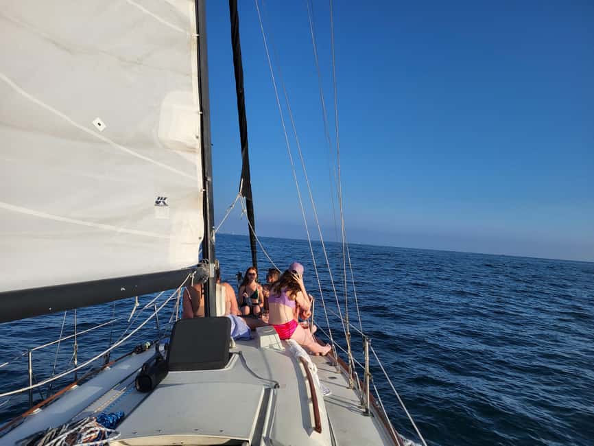 Los Angeles: Sunset Sailing - Classic Blues On Deck: Relaxed Vibes, Not a Party Boat