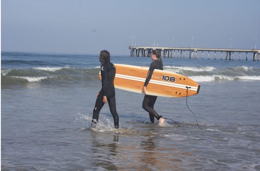 Los Angeles: Surfing Lesson in Venice Beach - Boards and Skill Levels: 8ft or 9ft, and How the Lesson Adapts