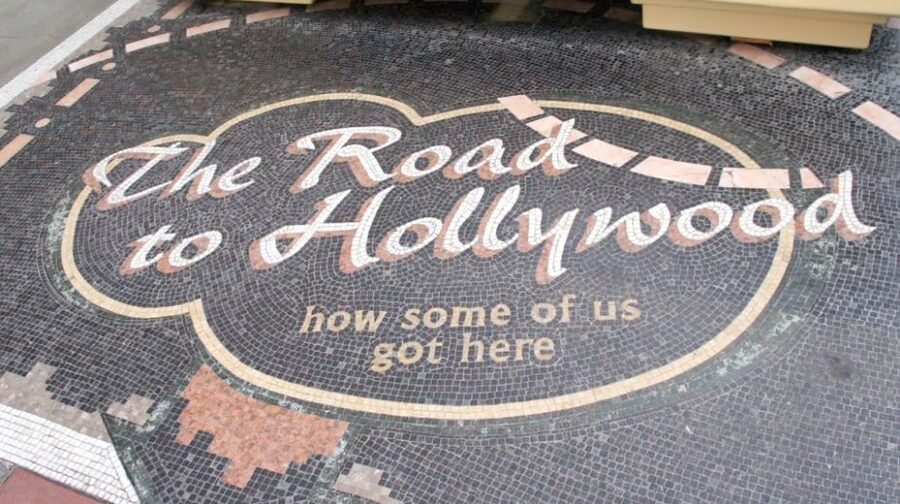 Los Angeles: The LA Highlights Tour - Hollywood Walk of Fame to Chinese Theatre: the glamour with names and reasons