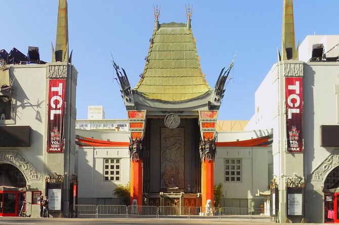 Lost Souls of Hollywood Blvd: a Smartphone Audio Ghost Tour - Museums and clubs: when the tour wanders slightly off the main strip